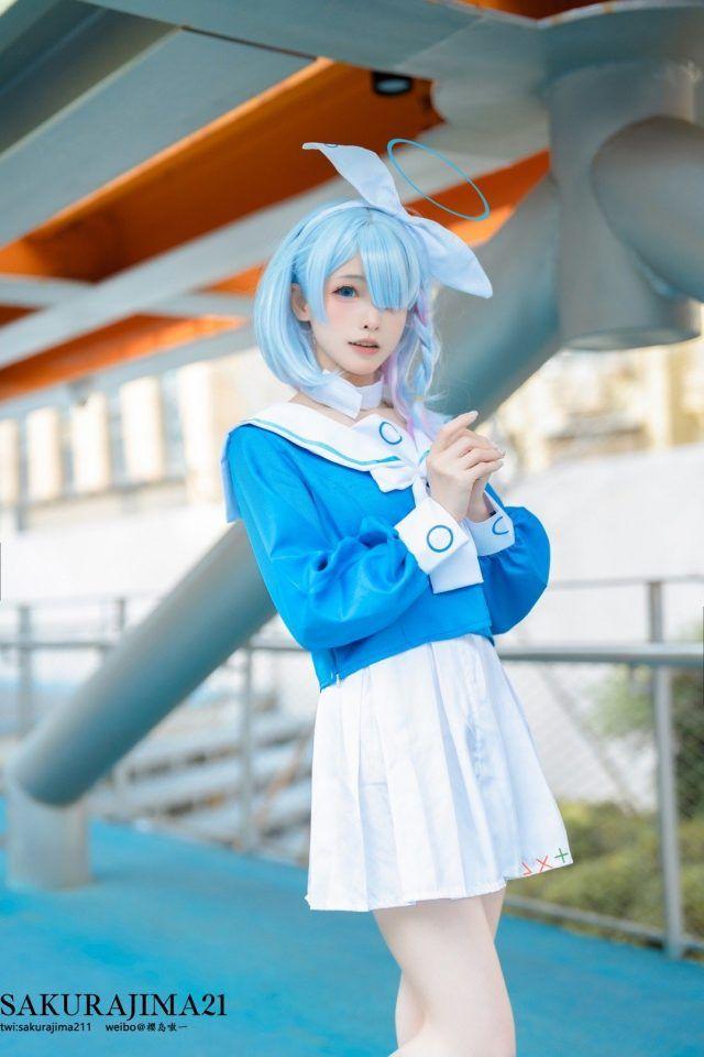 樱岛嗷一阿洛娜COS解析:蓝色梦幻感与水手服少女气质 樱岛嗷一阿洛娜COS解析:蓝色梦幻感与水手服少女气质
