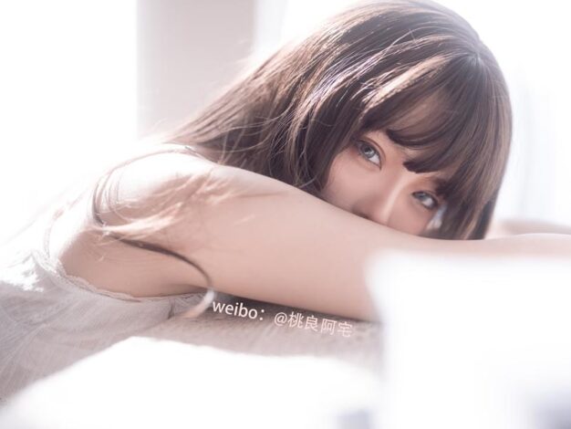 桃良阿宅施工队COS写真合集解析：甜美元气与剧情感造型